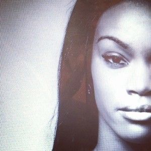 Meet your Posher, Alonya